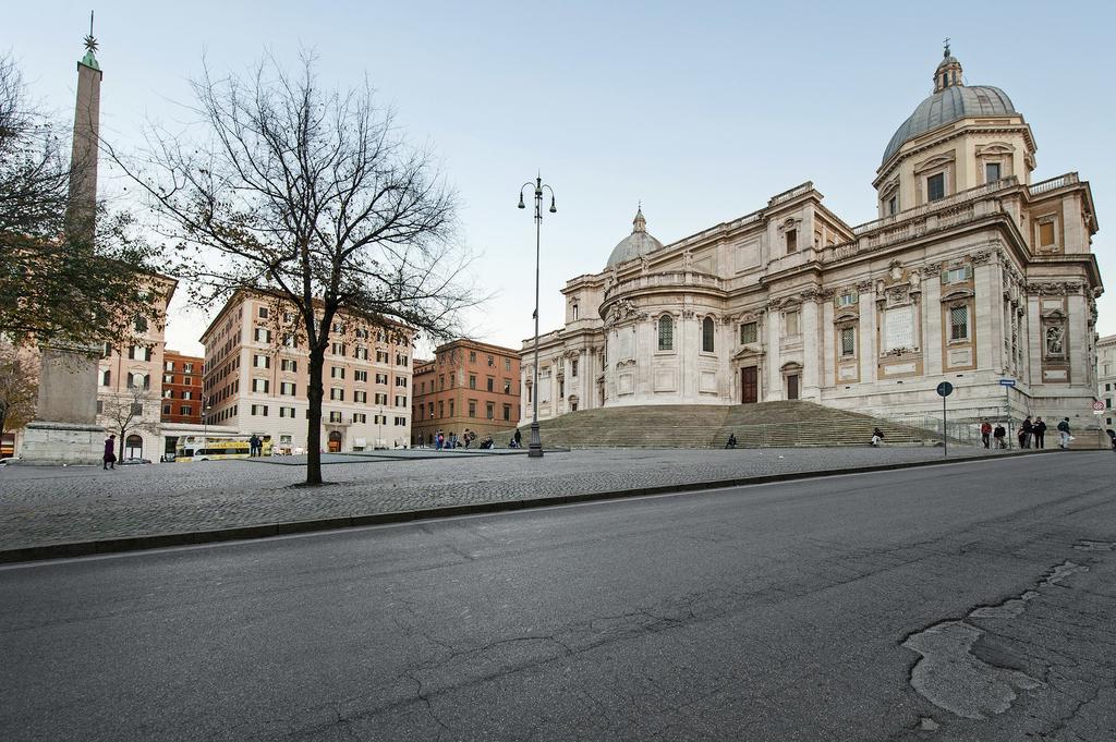 White Flat Colosseo Rom Exterior foto