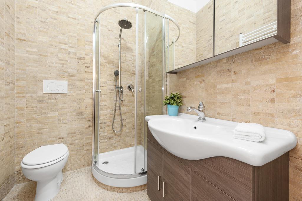 White Flat Colosseo Rom Zimmer foto